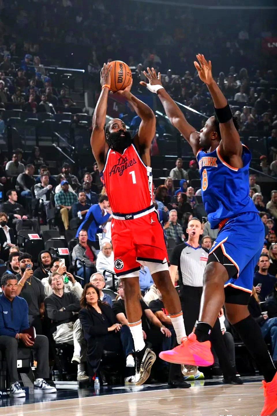 哈登连续十场比赛得分超过最后时刻胜出,TL不断突破!比赛高潮迭起的简单介绍 哈登连续十场比赛得分超过最后时刻胜出,TL不断突破!比赛高潮迭起的简单介绍